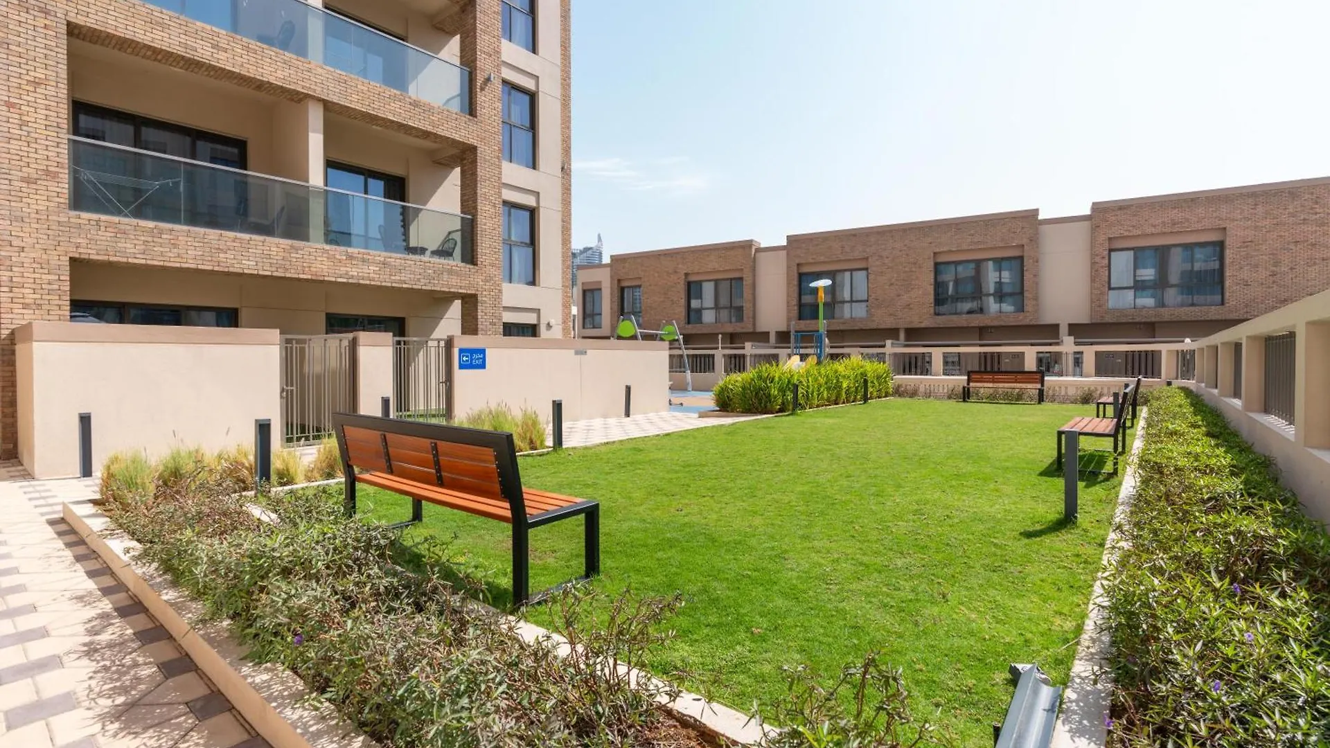 Appartement Chic 1Br Retreat - Eleganz 2 By Danube With Study Room Dubaï