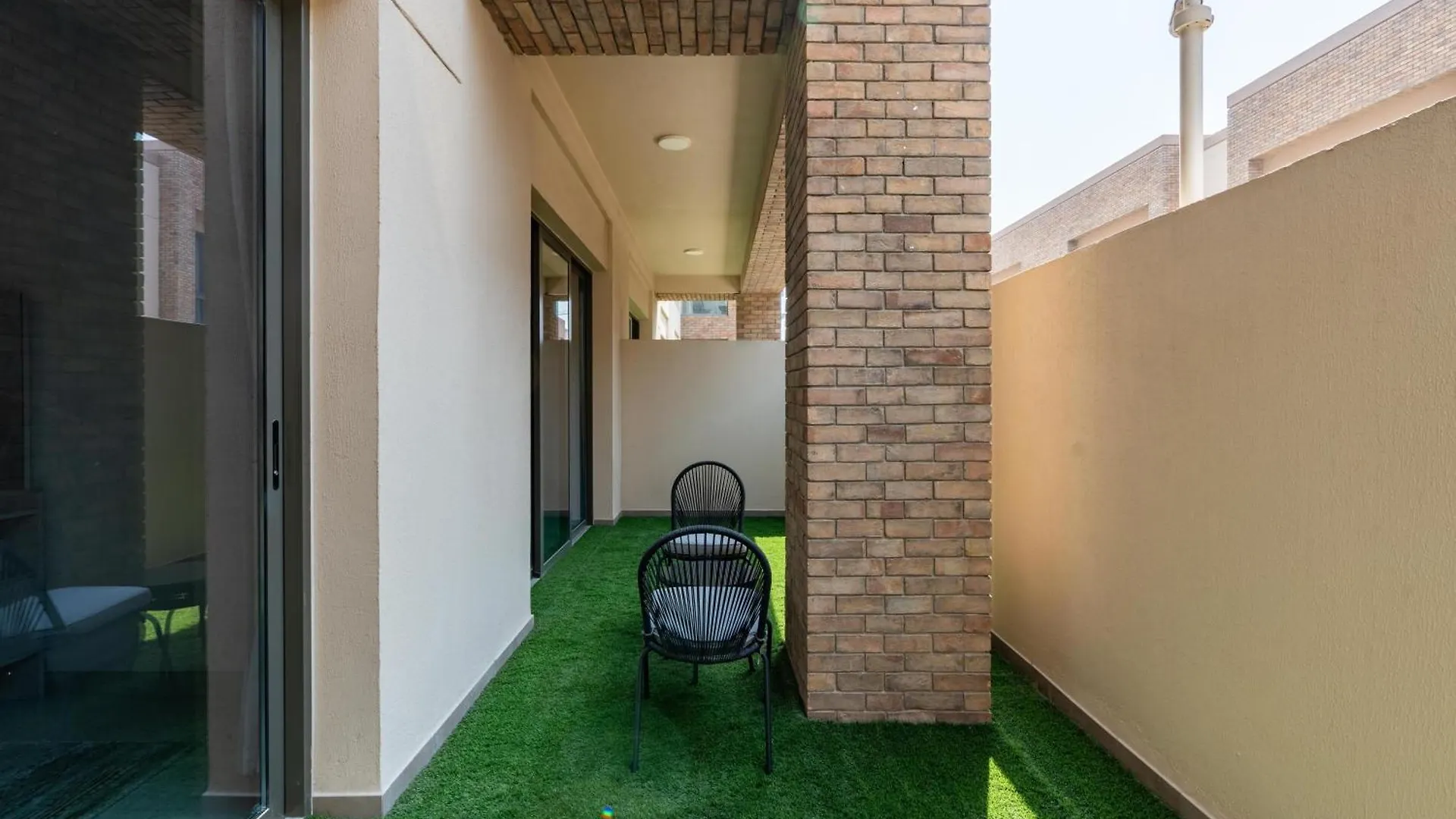 Apartment Chic 1Br Retreat - Eleganz 2 By Danube With Study Room Dubai United Arab Emirates