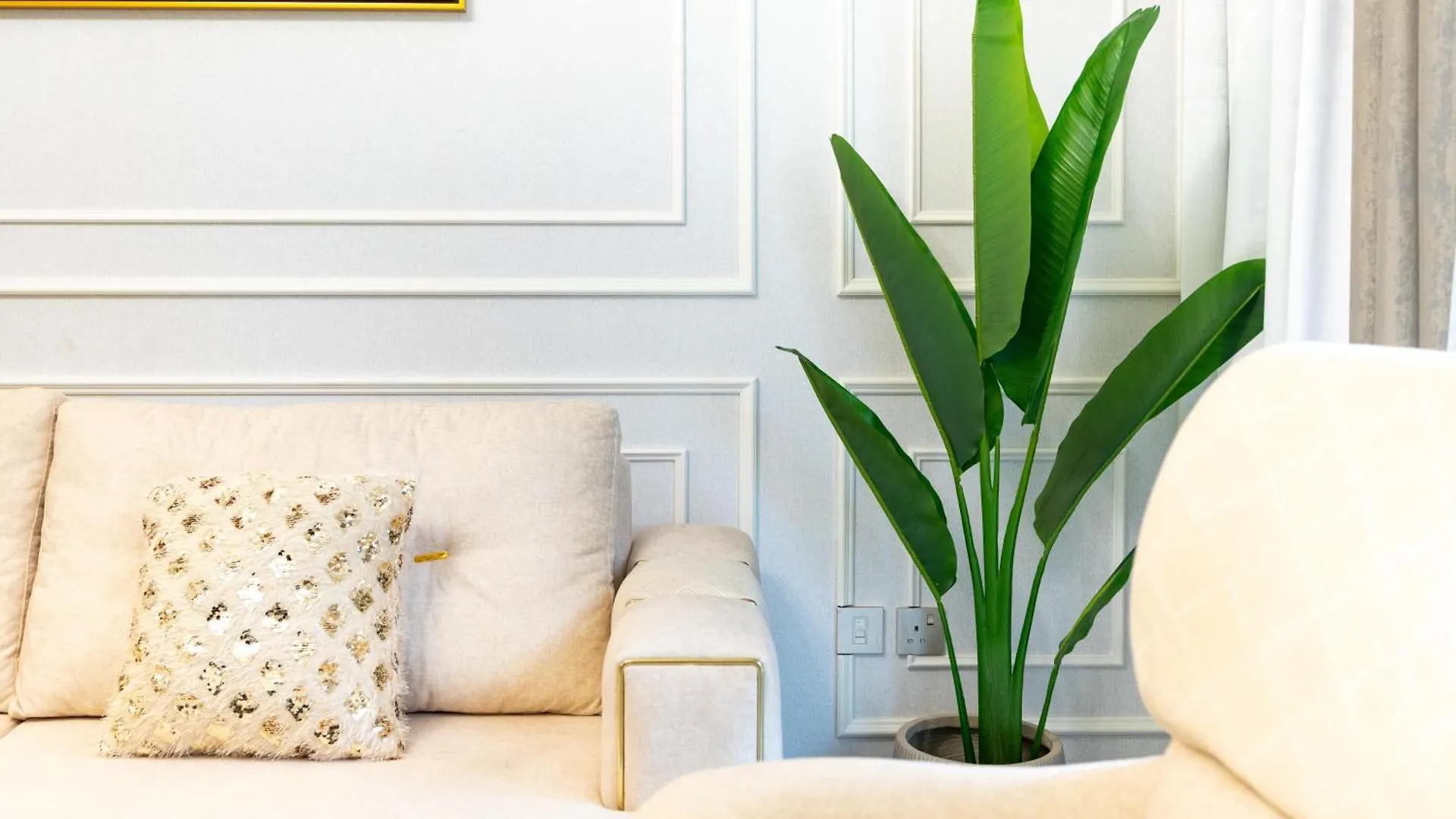 Chic 1Br Retreat - Eleganz 2 By Danube With Study Room Dubaï Appartement