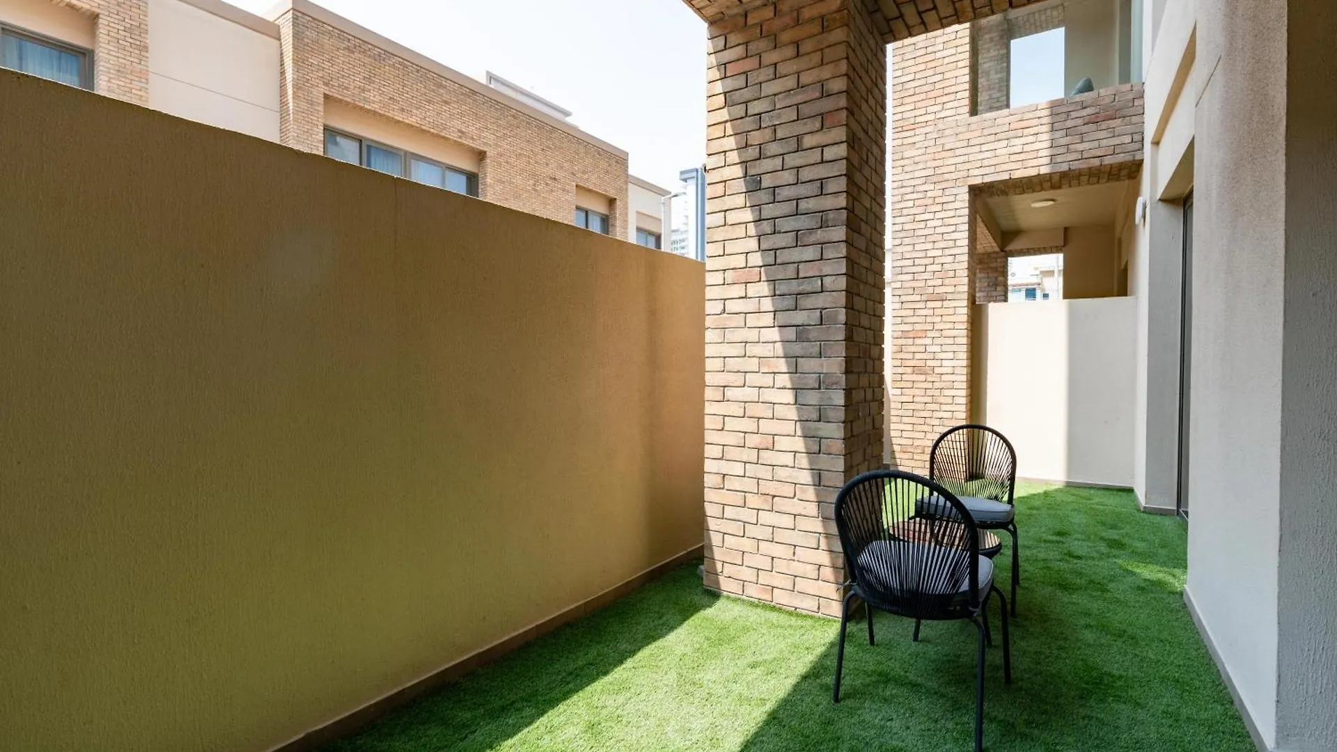 Apartment Chic 1Br Retreat - Eleganz 2 By Danube With Study Room Dubai United Arab Emirates