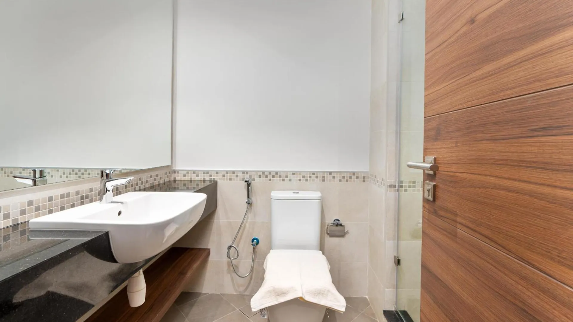Chic 1Br Retreat - Eleganz 2 By Danube With Study Room Dubaï